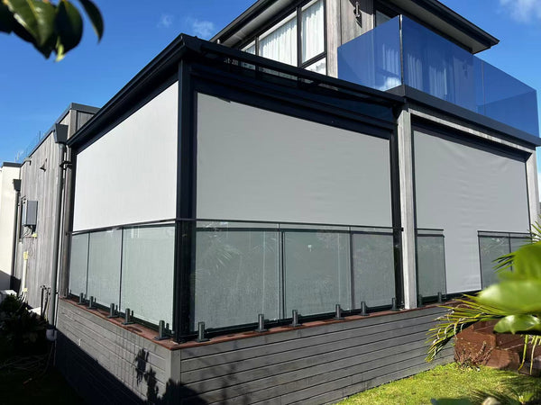 Outdoor blinds