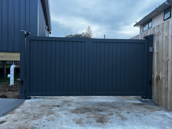 Aluminium Driveway Gate