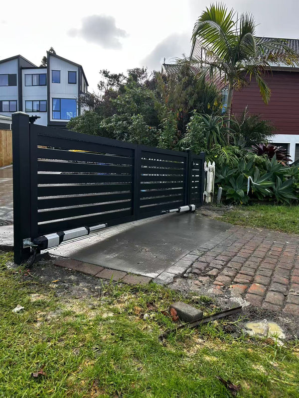 Aluminium Fencing — Supply & Install Package